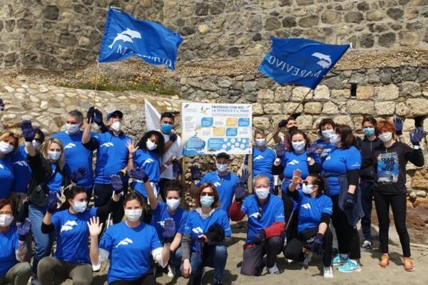 Af1f7f70 D317 4a62 B334 63365459122b Af1f7f70 D317 4a62 B334 63365459122b