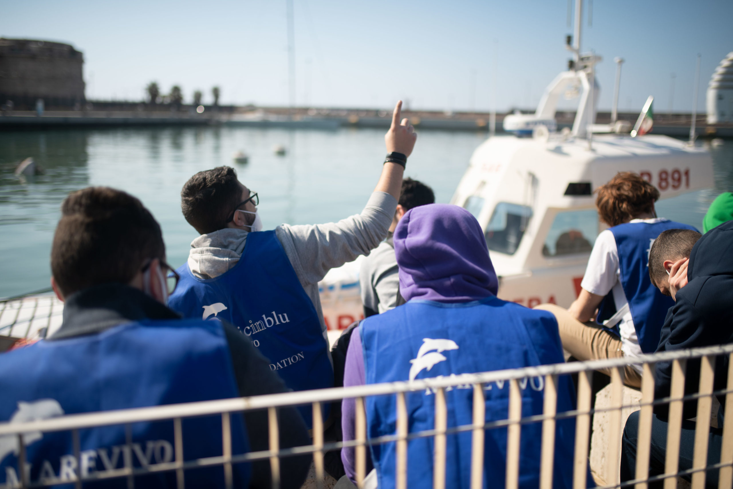 “Nauticinblu” a Bari: tornano in presenza le attività di educazione ambientale di Marevivo che avvicinano i giovani al mare