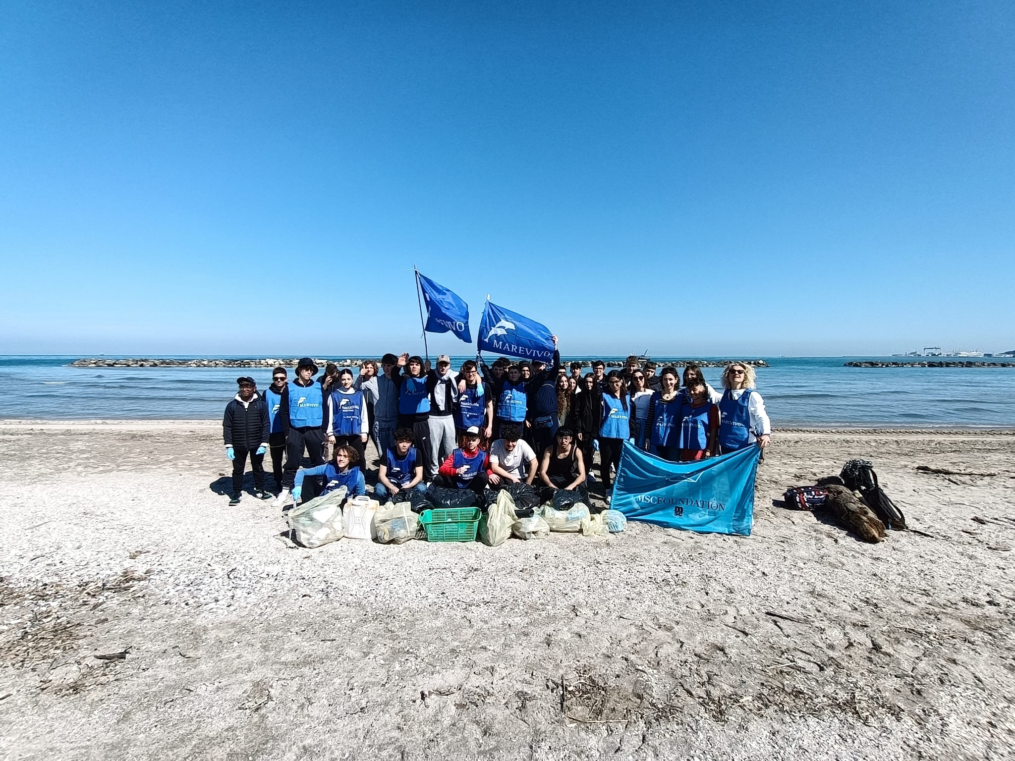 “NauticinBlu”: il progetto di Marevivo che forma i futuri esperti del mare all’Istituto Nautico di Ancona