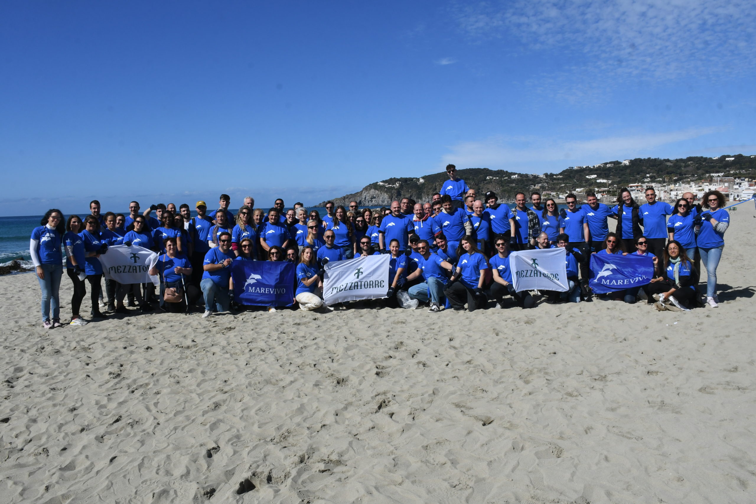 Ultimo appuntamento con il Gruppo Pellicano Hotels per pulire la Spiaggia della Chiaia di Ischia