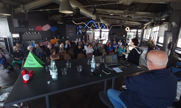 3C60614F 04B8 49FF B6B3 2FD3BCC3AA8C 1 105 C