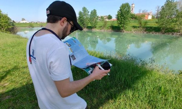 PLASTIC PIRATES (25)