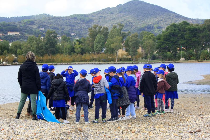 I futuri “Delfini Guardiani” tornano in azione all’Elba: prima volta a Capraia